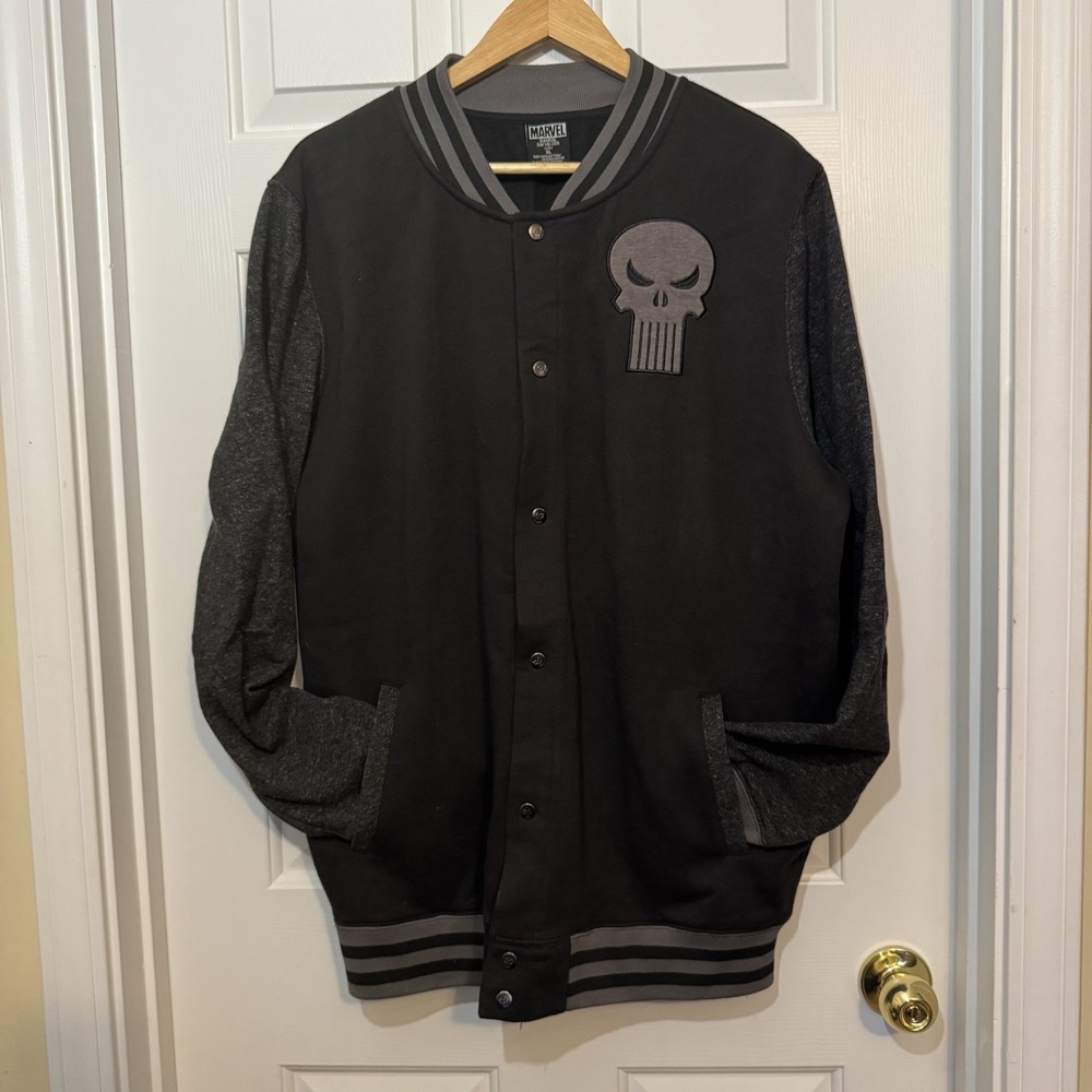 Marvel The Punisher Men's Varsity Jacket  Skull Logo Patch Black/Gray‎ Size XL
